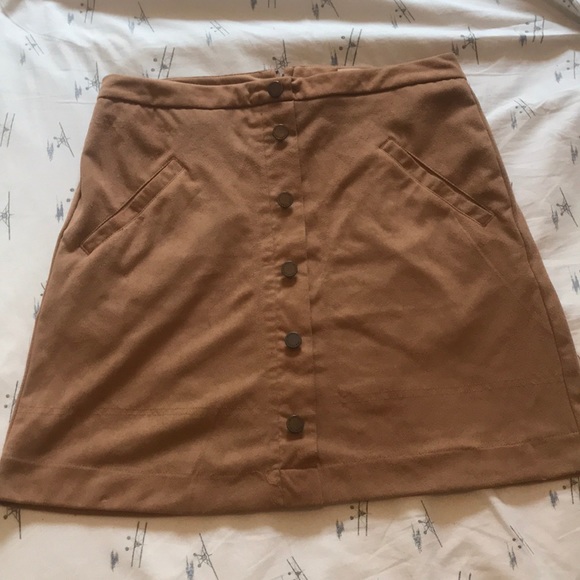 Camel Skirt - Picture 1 of 2
